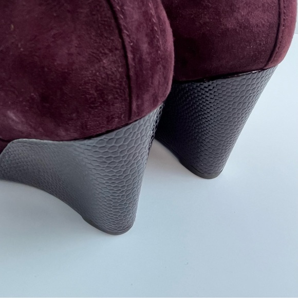 Clarks Artisan Burgundy Ankle Wedge size 7.5 - Picture 7 of 7